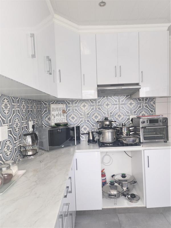 2 Bedroom Property for Sale in Belgravia Western Cape